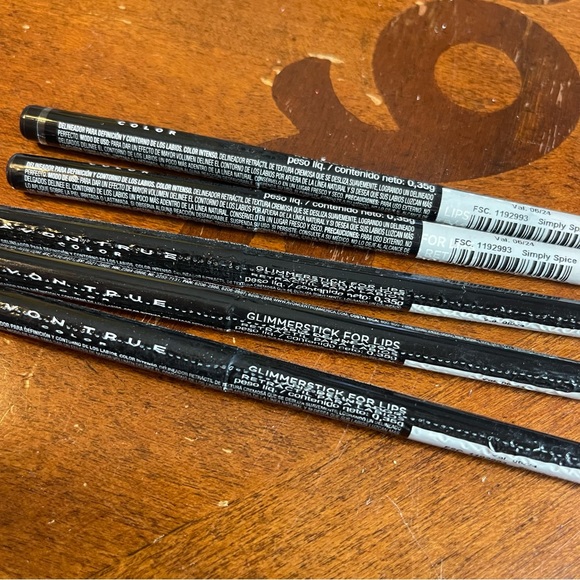 Avon Glimmerstick Lip Liners Simply Spice - Picture 3 of 3